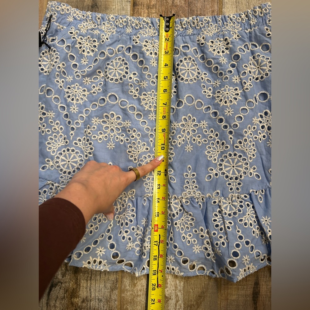NWT NVLT Blue Eyelet Women’s Tiered Mini Skirt - Picture 10 of 10